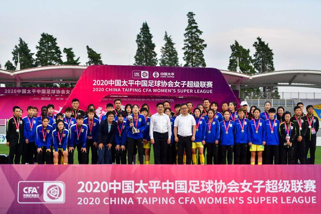 C罗因离队被罚款与禁赛，将回归国家队需重建信任